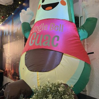 Manny Vibez - Christmas Ambiance - Breakfast & Brunch Near Me - Norwood, Pennsylvania