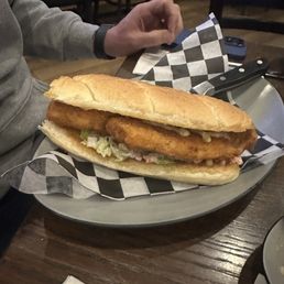 Fish po-boy