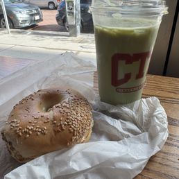 Cream cheese bagel and match latte Cream cheese bagel and match latte