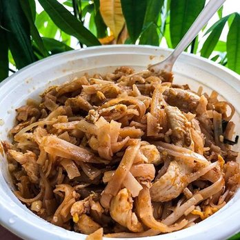 Hands On - Addison St. - Chicken pad thai - Sushi Bars Near Me - Chicago, Illinois