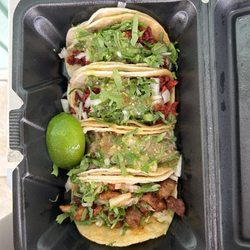 Taqueria Los Primos - Tacos!