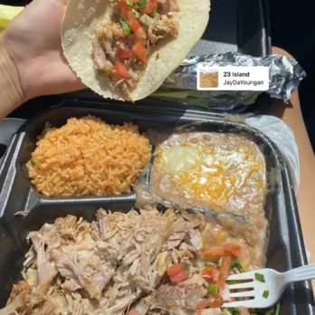 El Farolito - Pork Carnitas Plate - Mexican Near Me - Placentia, California El Farolito - Pork Carnitas Plate - Mexican Near Me - Placentia, California