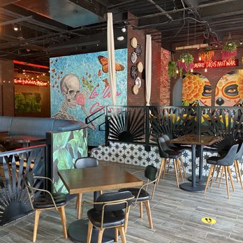 La Una Cantina - Mexican Near Me - Bloomington, Indiana