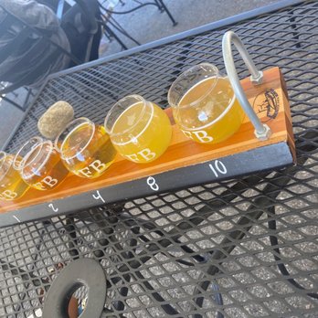 Norbrook Farm Brewery - Flight - Breweries Near Me - Colebrook, Connecticut Norbrook Farm Brewery - Flight - Breweries Near Me - Colebrook, Connecticut