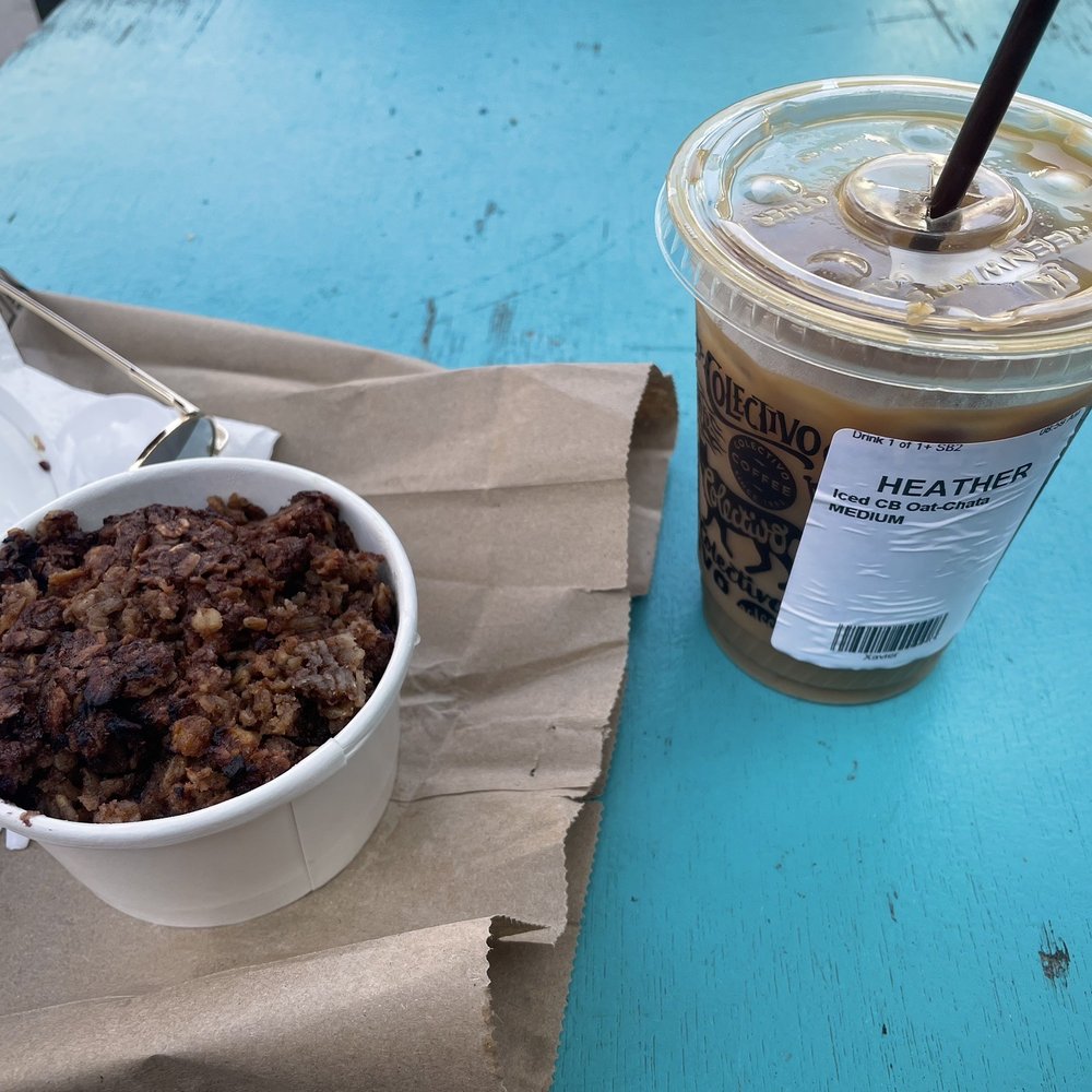 Colectivo Coffee Evanston - Oatmeal and oat milk cold coffee - Coffee & Tea Near Me - Evanston, Illinois