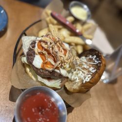 Bistro Tupaz - Bistro Burger