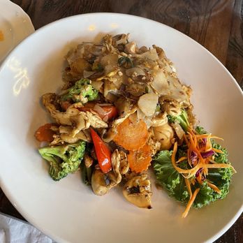 Thai Indy Restaurant - 24. Pad Kee Mao - Thai Near Me - Carmel, Indiana