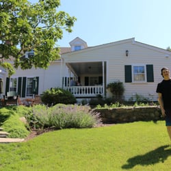 The Shady Hollow Inn