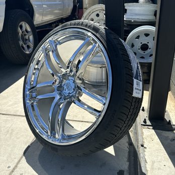 Mr Wheel & Tires - New tires for the refreshed wheels! - Wheel & Rim Repair Near Me - Bakersfield, California Mr Wheel & Tires - New tires for the refreshed wheels! - Wheel & Rim Repair Near Me - Bakersfield, California