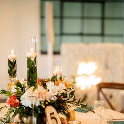 Wonderland Floral Art and Gift Loft - Floral center pieces