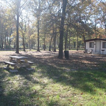 Lake Fork Cabins - Well Manicured with Rocked roads - Hotels Near Me - Yantis, Texas Lake Fork Cabins - Well Manicured with Rocked roads - Hotels Near Me - Yantis, Texas