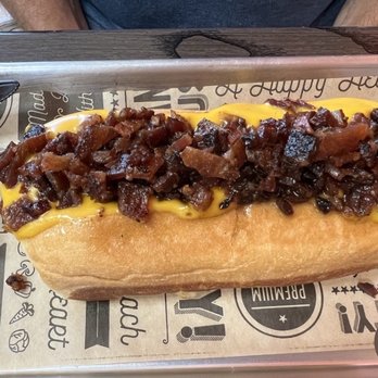 buldogies - Hot dog with cheese sauce and bacon. - Hot Dogs Near Me - Conroe, Texas