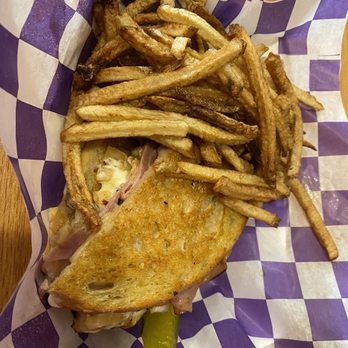 Wich Craft Eats - Hex'd Ham and Gouda Wich with Fresh Cut REAL Fries - Sandwiches Near Me - Robert, Louisiana Wich Craft Eats - Hex'd Ham and Gouda Wich with Fresh Cut REAL Fries - Sandwiches Near Me - Robert, Louisiana