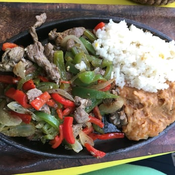 Los Telares - Fajitas Los Telares - International Near Me - Ajijic, JAL
