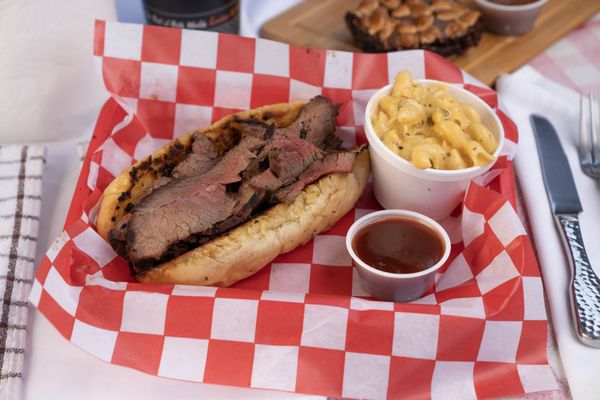Salty's BBQ by null