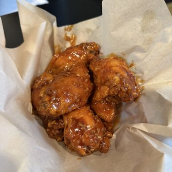D&N Hot Wings - The Garlic Rebel (Honey Garlic) - Chicken Wings Near Me - San Francisco, California