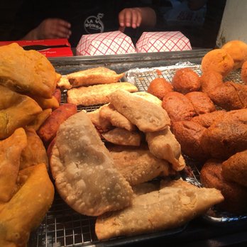 La Bomba - Puerto Rican Near Me - Chicago, Illinois