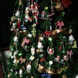 Helen Christmas Shoppe