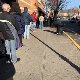 long lines for no reason
