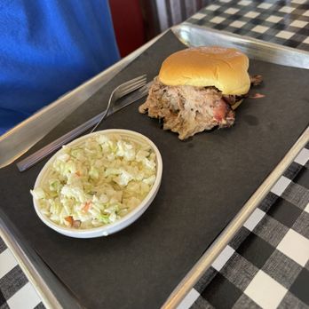 Dunc's BBQ Kitchen - Pulled Pork Sandwich w/ Fresh Coleslaw - Barbeque Near Me - Newnan, Georgia Dunc's BBQ Kitchen - Pulled Pork Sandwich w/ Fresh Coleslaw - Barbeque Near Me - Newnan, Georgia