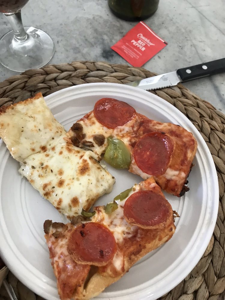 CICIS PIZZA Updated August 2024 14 Photos & 26 Reviews 320 N