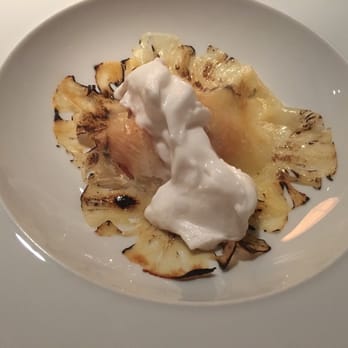 Cookies Cream - Grilled pineapple, brioche, coconut sorbet - Vegetarian Near Me - Berlin, BE Cookies Cream - Grilled pineapple, brioche, coconut sorbet - Vegetarian Near Me - Berlin, BE