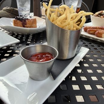 Easy Like Sunday - Super crispy and skinny french fries. - Breakfast & Brunch Near Me - Baltimore, Maryland