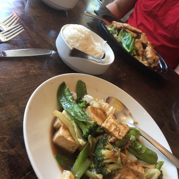 Silver Spoon Thai Restaurant - Veggie deluxe and lemongrass chicken something dish - Thai Near Me - Redmond, Washington Silver Spoon Thai Restaurant - Veggie deluxe and lemongrass chicken something dish - Thai Near Me - Redmond, Washington