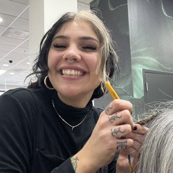 Carmen Carmen Salon