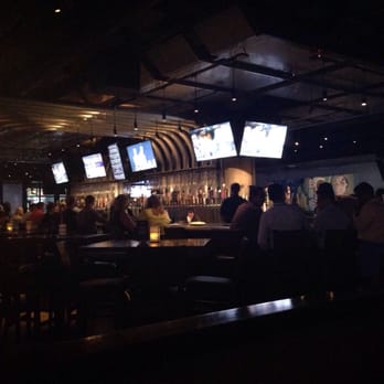 Yard House - Bar - Bars Near Me - Boston, Massachusetts