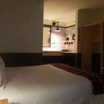 Mountain Modern - Hotels Near Me - Jackson, Wyoming Mountain Modern - Hotels Near Me - Jackson, Wyoming