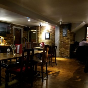 The St George's Tavern - Downstairs! - Pubs Near Me - London, XGL