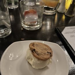 Ice cream sandwich