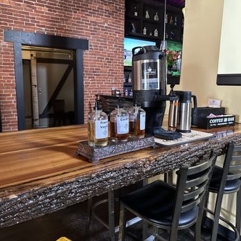 10 West - Coffee bar - Burgers Near Me - Cicero, Indiana 10 West - Coffee bar - Burgers Near Me - Cicero, Indiana
