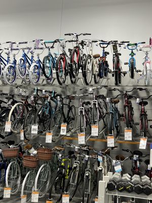 Academy Sports + Outdoors by null