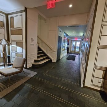 Le Meridien Indianapolis - Looking at the entrance from the hotel desk area - Hotels Near Me - Indianapolis, Indiana