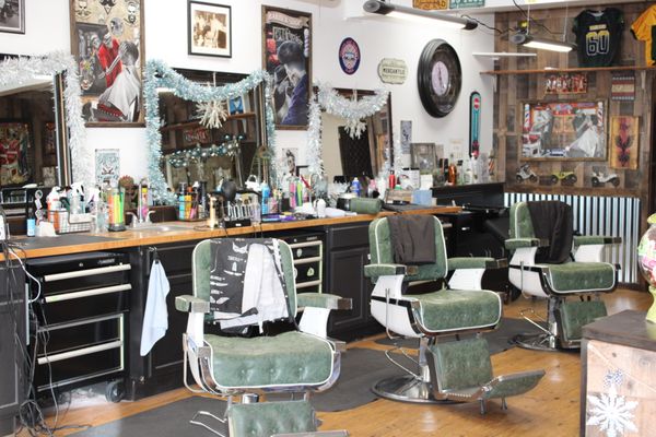 BARBER JOHNS ON THE RIDGE - Updated July 2026 - 22 Photos - 6848 Skwy