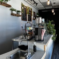 Notes Coffee House - Storefront