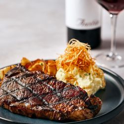 Earls Kitchen + Bar