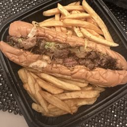Brisket cheesesteak & fries