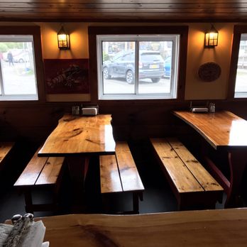 The Lobster Shack - Tables are plain, but clean. - Seafood Near Me - Ogunquit, Maine The Lobster Shack - Tables are plain, but clean. - Seafood Near Me - Ogunquit, Maine