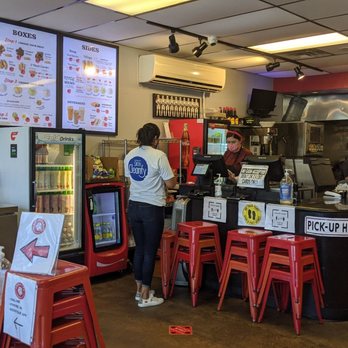 Roostar Vietnamese Grill - Don't forget to social distance and to wear your face mask - Vietnamese Near Me - Houston, Texas