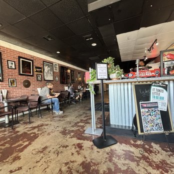 Elmer's BBQ - Inside - Barbeque Near Me - Tulsa, Oklahoma
