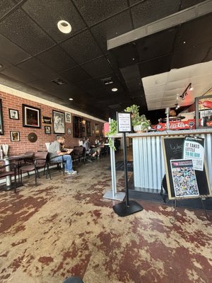 Elmer's BBQ by null