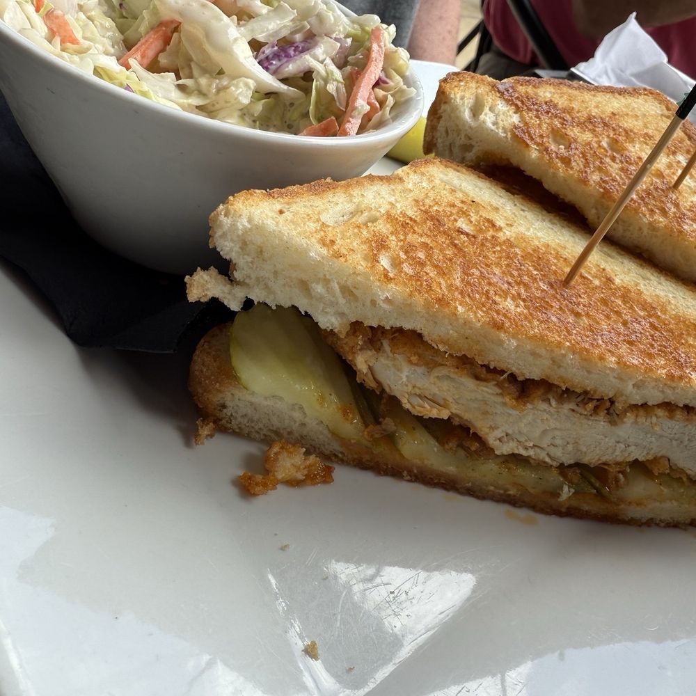 Gopher's Grill - Nashville chicken sammich with cole slaw. - Bars Near Me - Effingham, Illinois Gopher's Grill - Nashville chicken sammich with cole slaw. - Bars Near Me - Effingham, Illinois