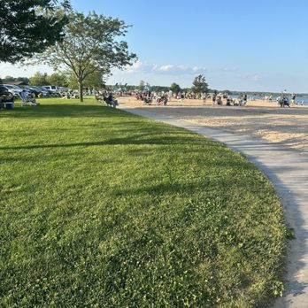 Jacobs Beach - Beaches Near Me - Guilford, Connecticut