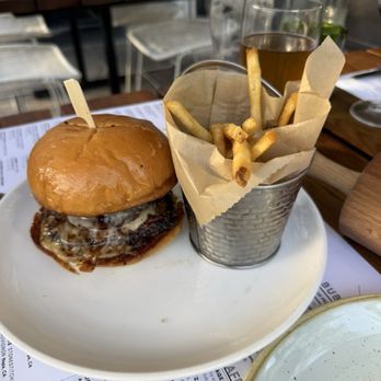 Sixty Vines - Cabernet Burger - Wine Bars Near Me - Winter Park, Florida Sixty Vines - Cabernet Burger - Wine Bars Near Me - Winter Park, Florida