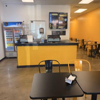 Mr. Wingz - Front of house - Chicken Wings Near Me - Overland Park, Kansas Mr. Wingz - Front of house - Chicken Wings Near Me - Overland Park, Kansas