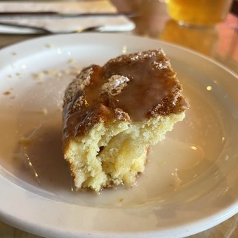 Mo's Egg House - Complimentary coffee cake - Breakfast & Brunch Near Me - Temecula, California Mo's Egg House - Complimentary coffee cake - Breakfast & Brunch Near Me - Temecula, California