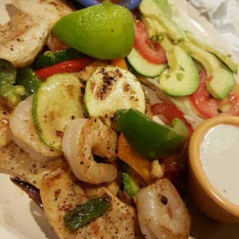 El Manantial - Chicken n shrimp wit fresh veggies - Mexican Near Me - Amarillo, Texas El Manantial - Chicken n shrimp wit fresh veggies - Mexican Near Me - Amarillo, Texas